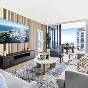 Four-Bedroom Deluxe Apartment